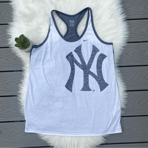 Nike Tops - Nike NY Yankees Tanktop